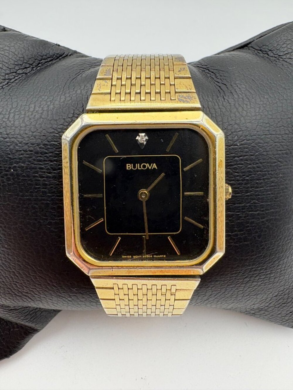 Vintage Bulova P4 Diamond Accent Quartz Octagon Watch Gold Tone Mesh Bracelet